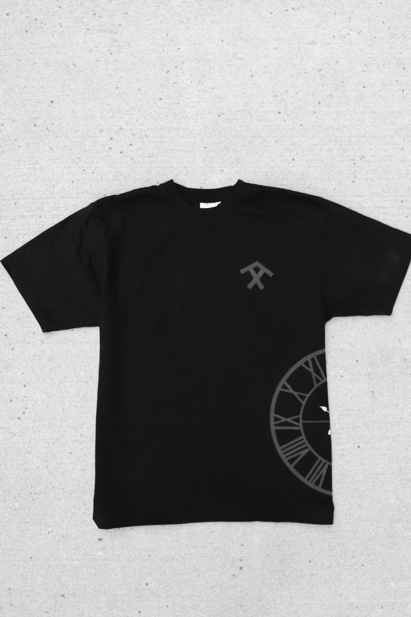 Black Tee